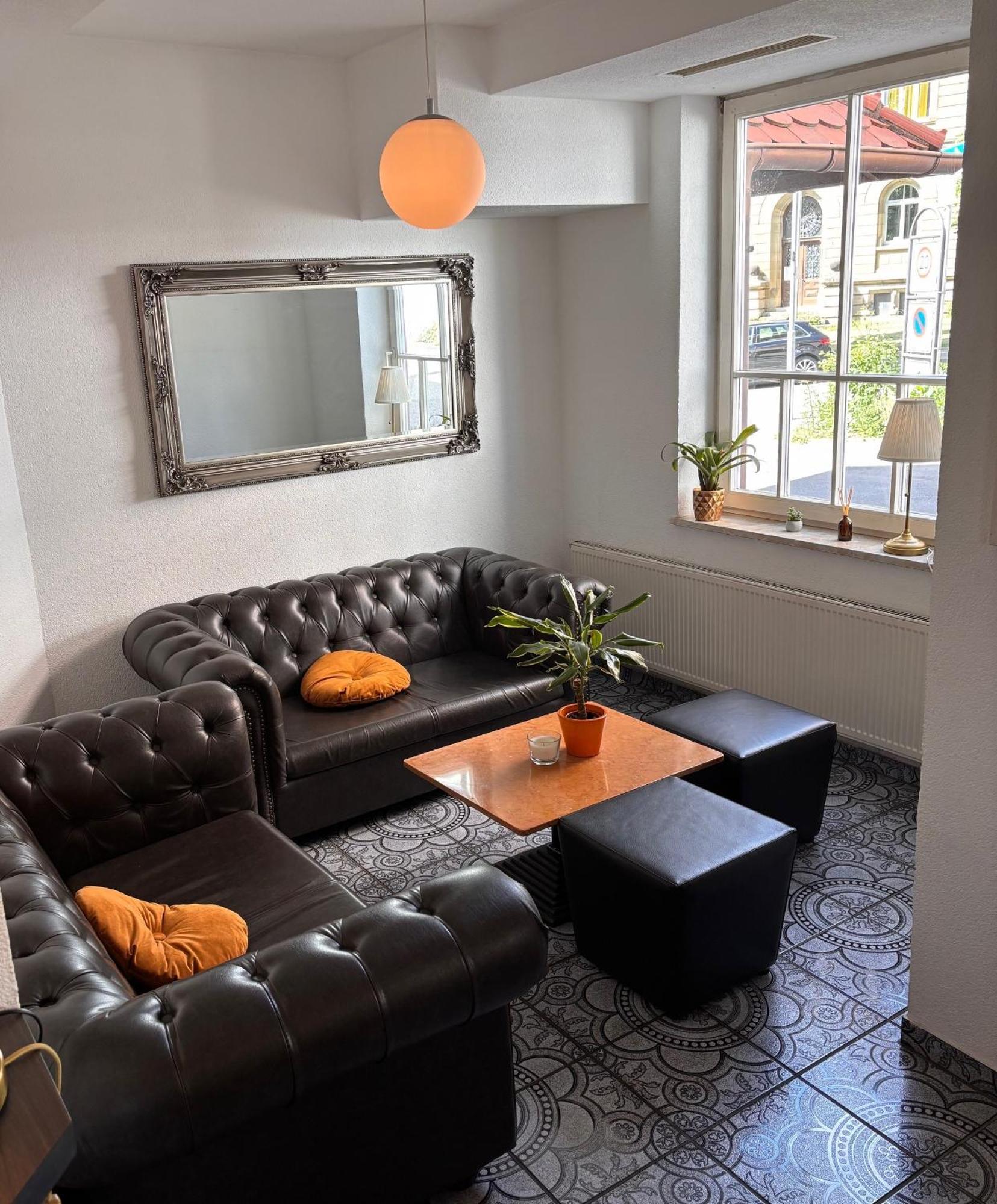 Hotel Schillerplatz Öhringen Buitenkant foto